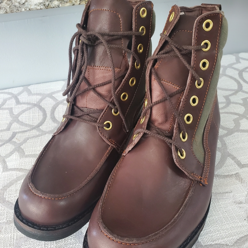Timberland Earthkeepers Men's Boots. Hunter Green side/Brown LeatherSize 11.5.